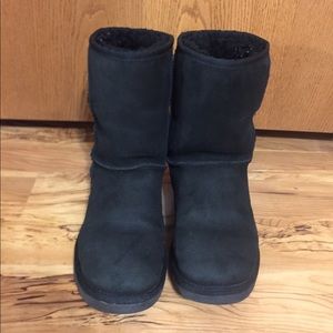 Ugg classic short boots